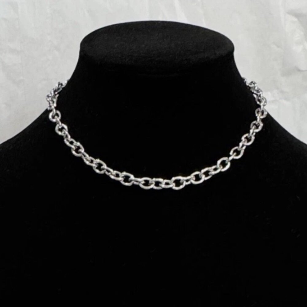 Silver Tone Oval Link Chain Choker Necklace Fashion Costume Jewelry for Women
